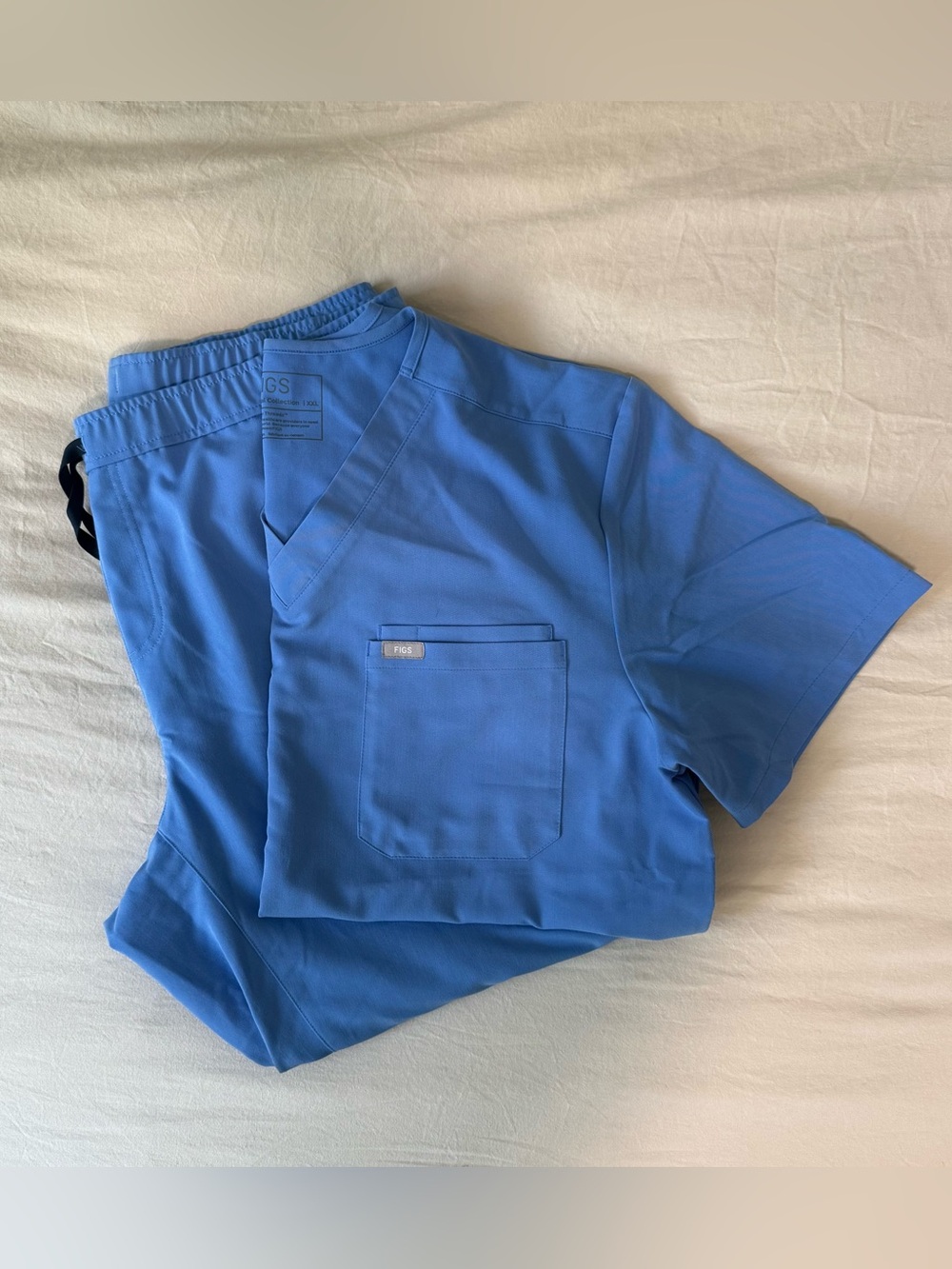 FIGS Men’s Ceil Blue Scrub Top and Jogger Pants Set XXL